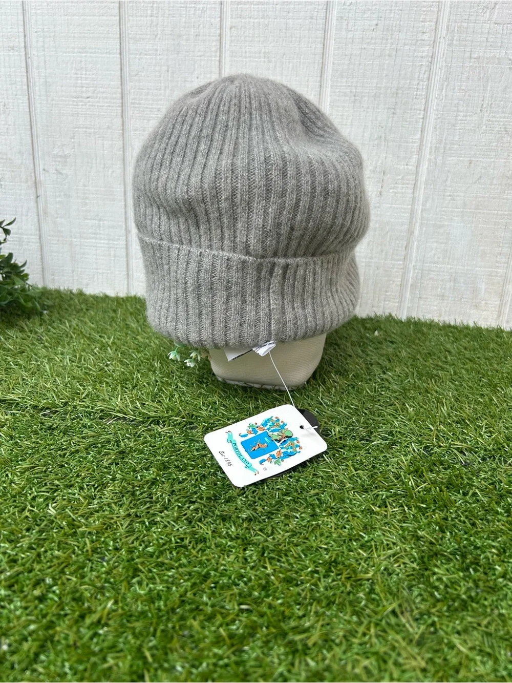 Portolano 100% Cashmere Hats for unisex /new in Light Grey $ 155